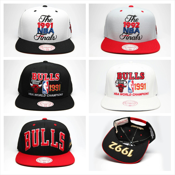 Mitchell & Ness Chicago Bulls Champions Collection Snapbacks
